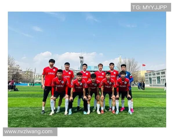 年青帅气的足球明星如何在绿茵场上展现个人魅力与团队精神