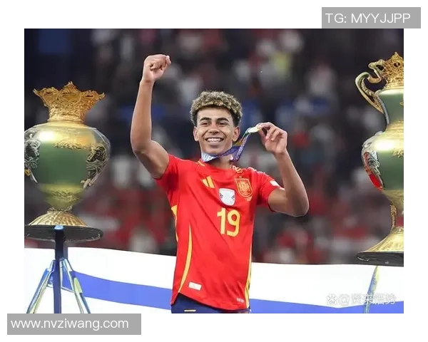 足球明星们热议C罗的传奇生涯与未来发展方向分析