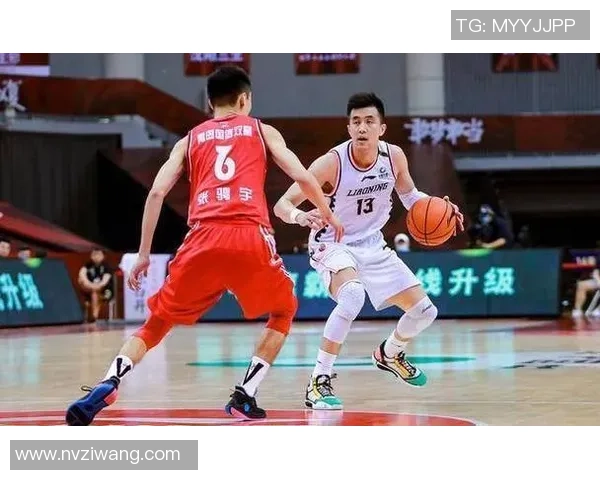 广州篮球队与北京篮球队赛后复盘分析双方状态及表现细节